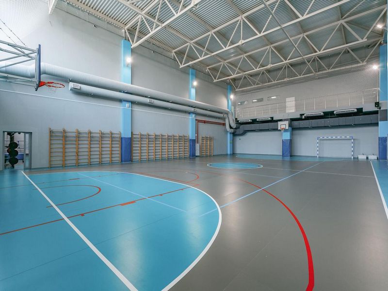 ПВХ- покрытие TARKETT, специально разработано для занятий общими физическими упражнениями - атлетикой, гимнастикой, айробикой, а также игровыми видами спорта – бадминтоном, баскетболом, волейболом, гандболом, мини – футболом, настольным теннисом и так далее . Это универсальное, многофункциональное, износостойкое и влагостойкое покрытие, доступное в 3-х толщинах и великолепная альтернатива паркетной доске. Широкий выбор цветов позволяет создавать различные цветовые комбинации и моделировать спортивные площадки.
 